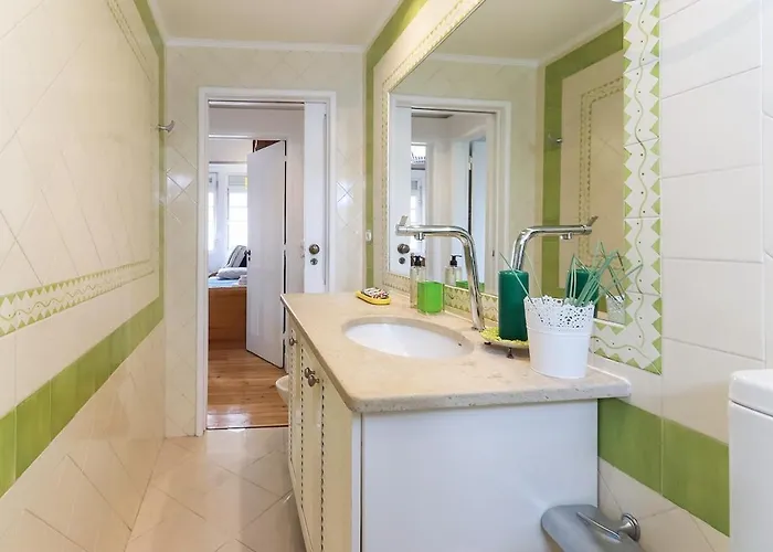 River View - Lapa District - Your In Lisbon! *