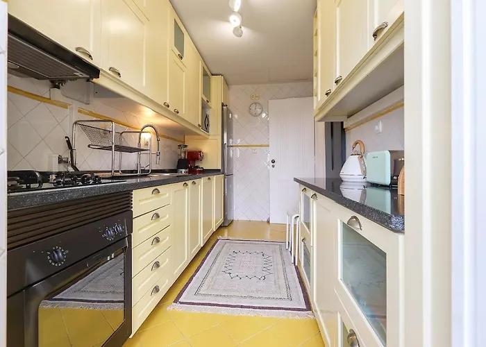 River View - Lapa District - Your In Lisbon! * Lissabon