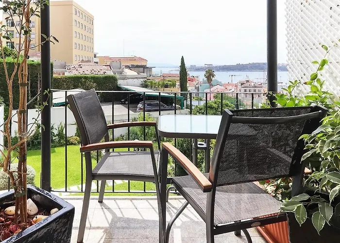 River View - Lapa District - Your In Lisbon! * Lissabon