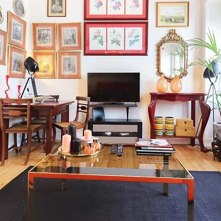Apartment River View - Lapa District - Your In Lisbon!