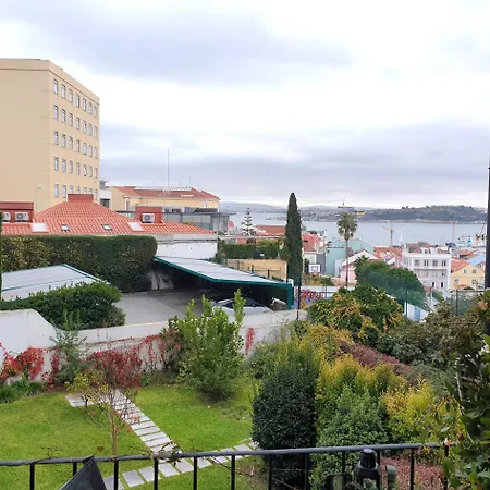River View - Lapa District - Your In Lisbon! Апартаменты Лиссабон