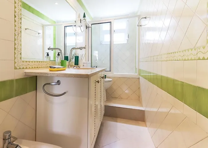 River View - Lapa District - Your In Lisbon!